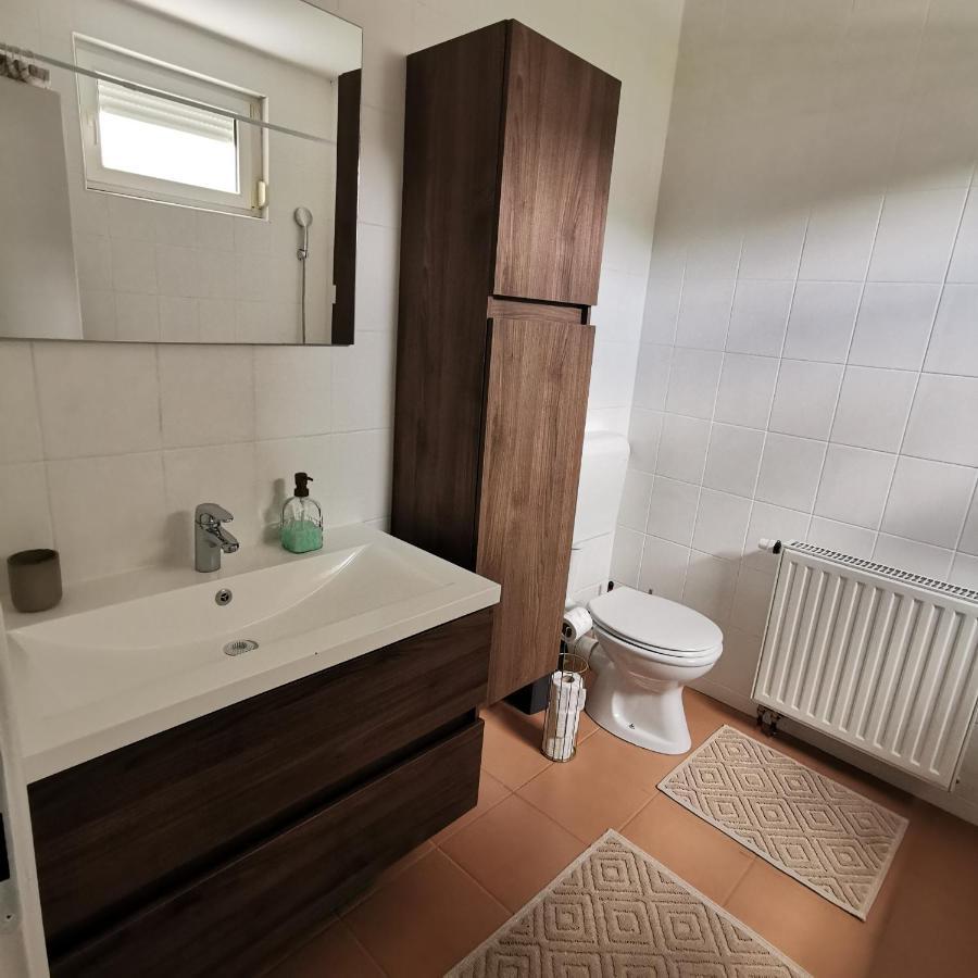 Family Apartment 图兹拉 外观 照片
